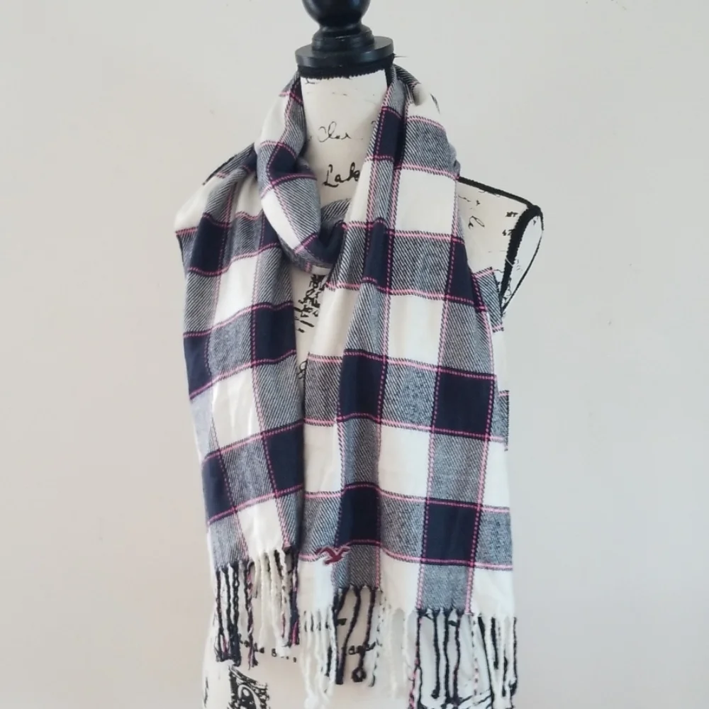 Holister Women's blue/white pink Checkered Scarf